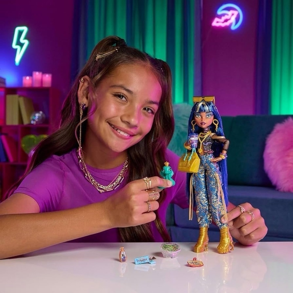 Monster High CLEO DeNILE Fashion Doll with Pet and Accesories- BRAND NEW